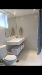 wc suite 1
