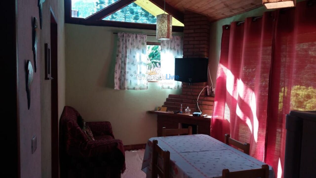 Casa para alquiler de vacaciones em Sao Bento do Sapucai (Paiol Grande Toldi)