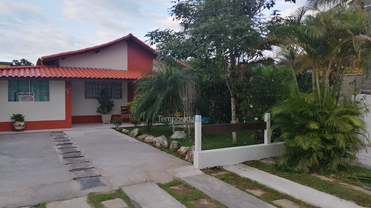 House for vacation rental in Bertioga (Condominio Morada da Praia)