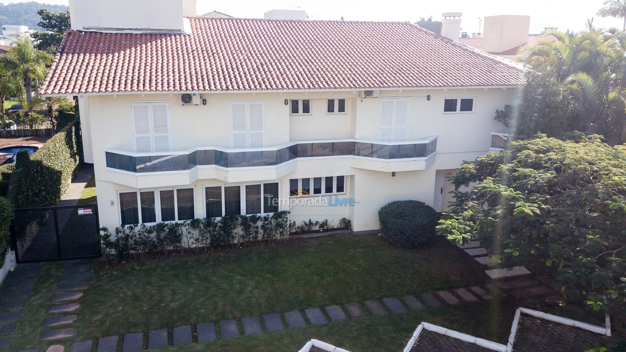 Casa para aluguel de temporada em Florianopolis (Jurerê Internacional)