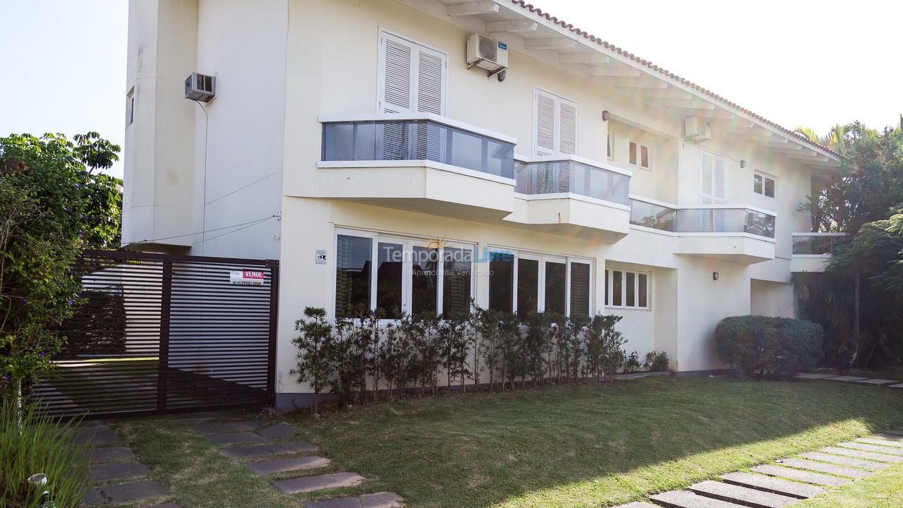 Casa para aluguel de temporada em Florianopolis (Jurerê Internacional)