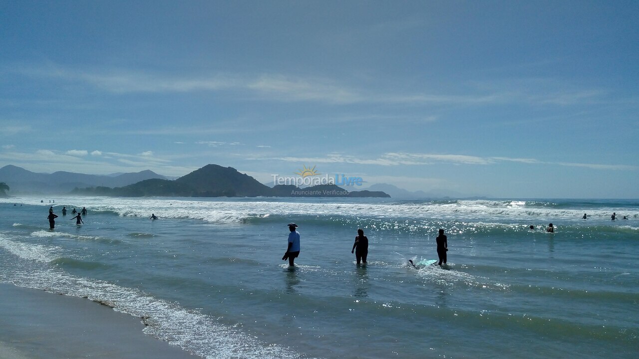 Apartamento para aluguel de temporada em Ubatuba (Praia das Toninhas)