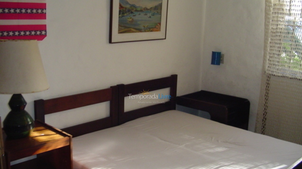 Casa para aluguel de temporada em Ubatuba (Praia das Toninhas)