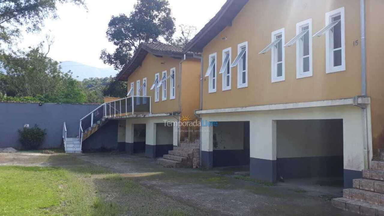 Casa para aluguel de temporada em Ubatuba (Maranduba)