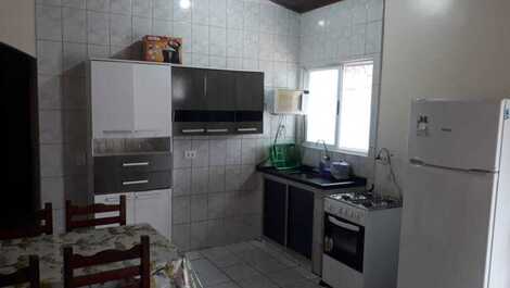 Casa em Condomínio com Wi-Fi - 300m da praia