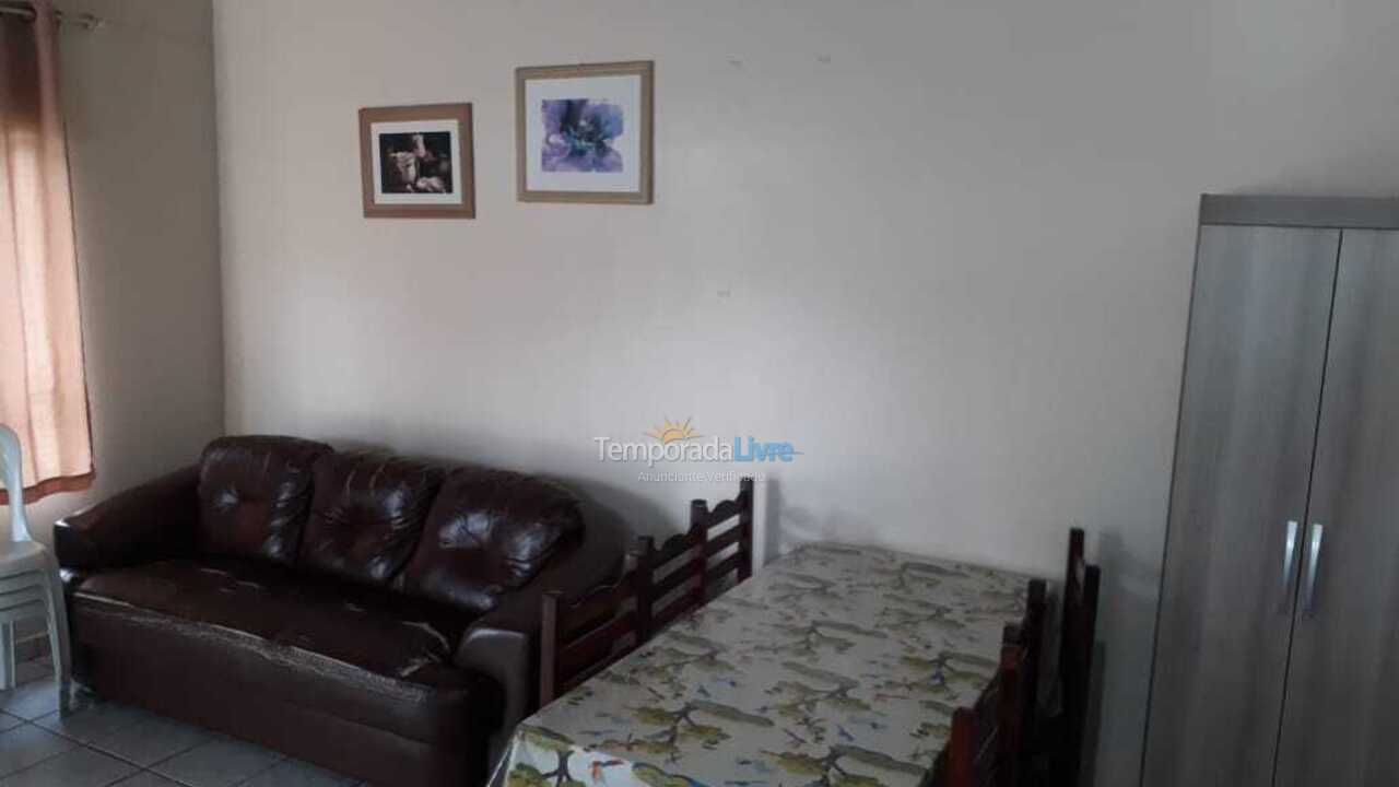 Casa para aluguel de temporada em Ubatuba (Maranduba)