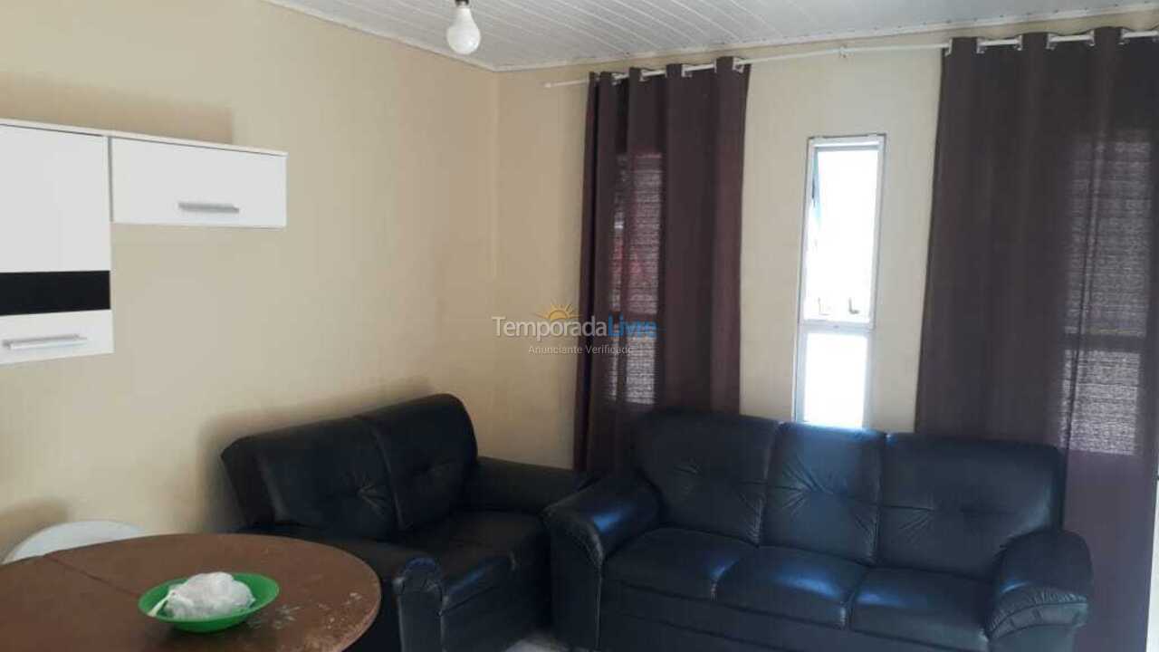 Casa para aluguel de temporada em Ubatuba (Maranduba)