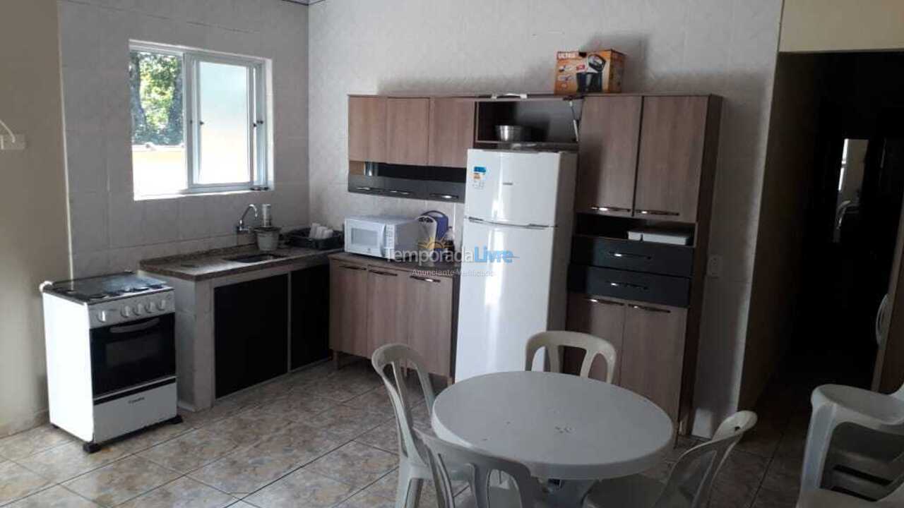 Casa para aluguel de temporada em Ubatuba (Maranduba)