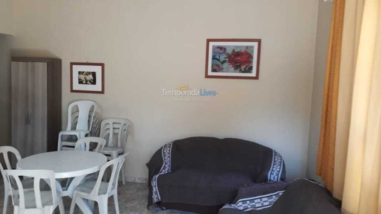 Casa para aluguel de temporada em Ubatuba (Maranduba)