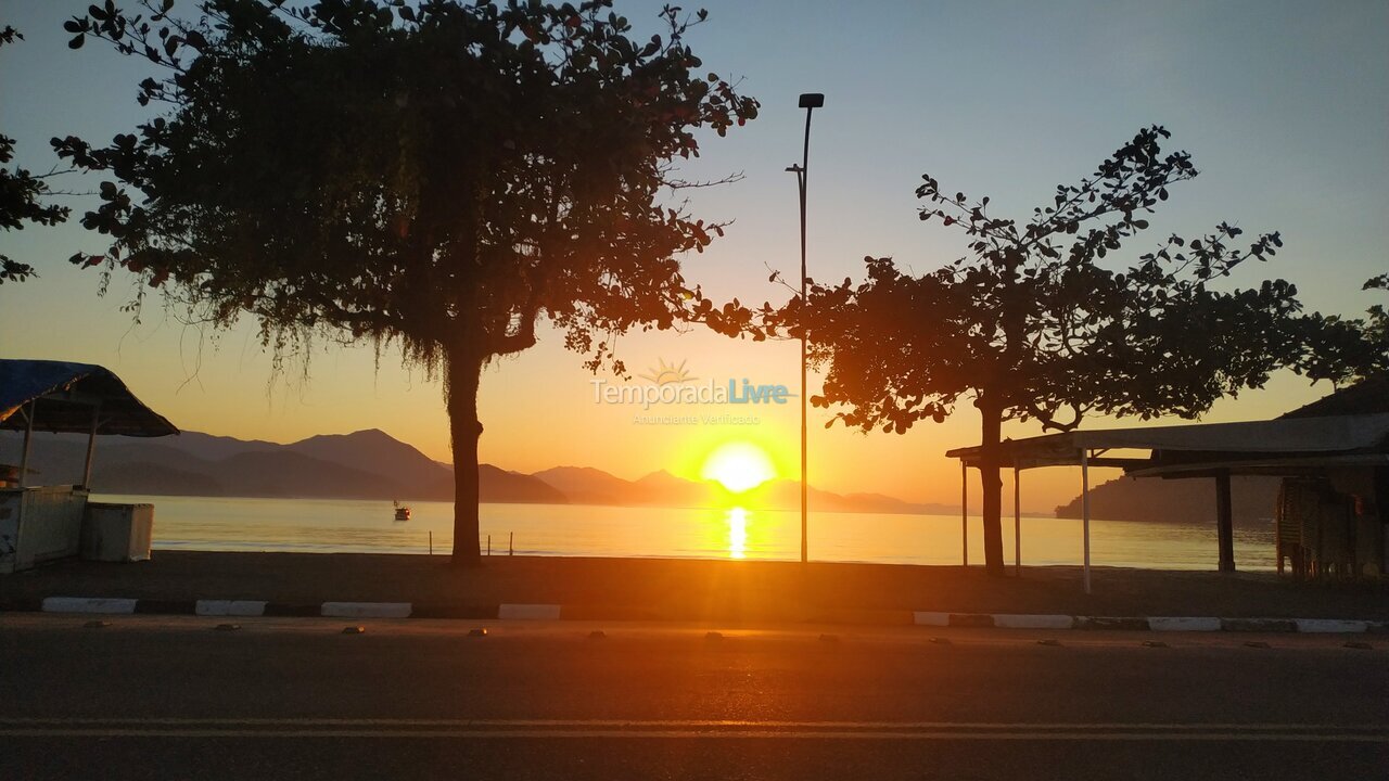 Apartamento para aluguel de temporada em Ubatuba (Itaguá)