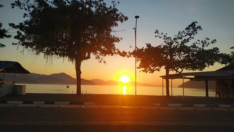 Confortável e lindo apartamento no Itaguá