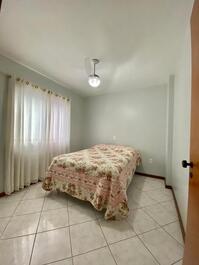 Seasonal apartment close to Russi and Russi shopping in Meia Praia!