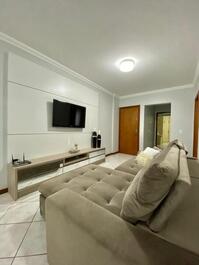 Seasonal apartment close to Russi and Russi shopping in Meia Praia!