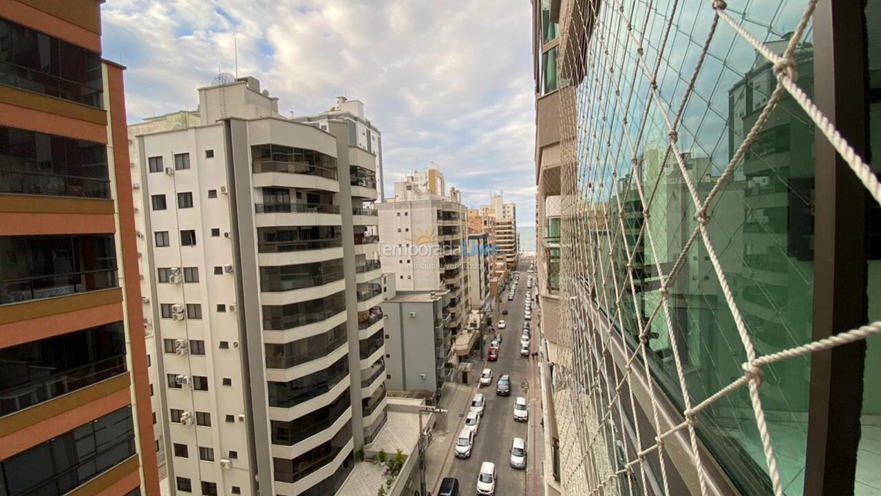 Apartment for vacation rental in Itapema (Meia Praia)