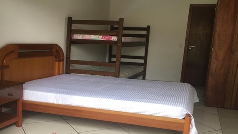 House 130 mts from the sea, 2 bedrooms, 10 people 4 car - WIFI - Barbecue