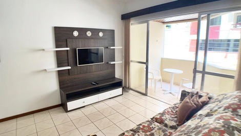 Ed. Ágata: 2 dormitórios área central de Balneário Camboriú