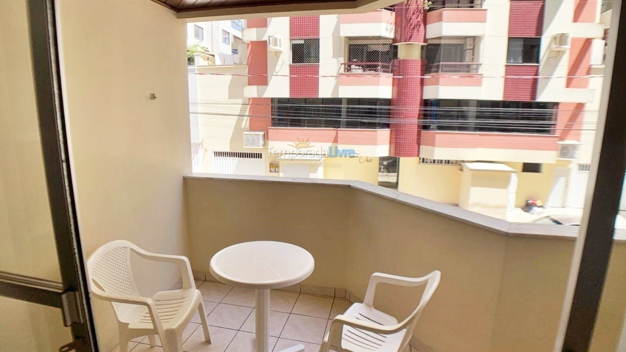 Apartamento para aluguel de temporada em Balneário Camboriú (Praia Central)