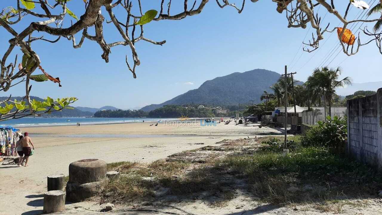 Casa para aluguel de temporada em Ubatuba (Enseada)