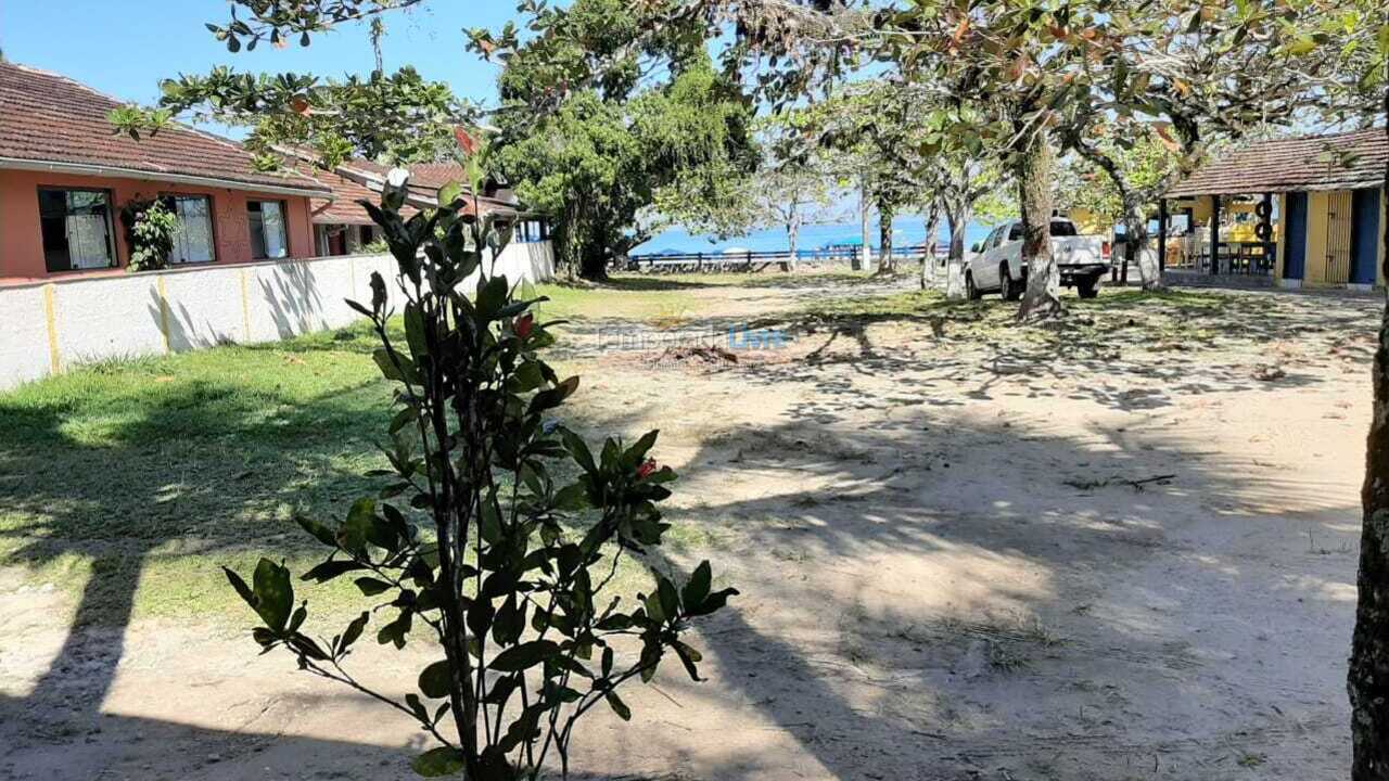 Casa para aluguel de temporada em Ubatuba (Enseada)