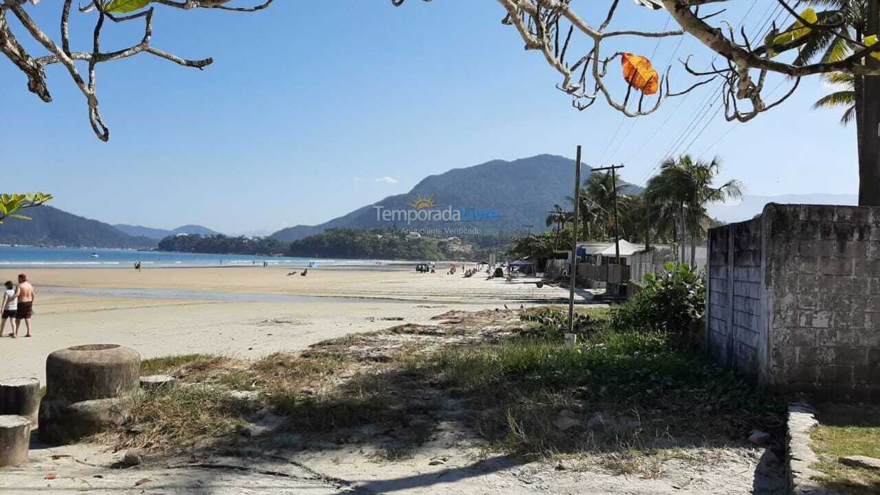 Casa para aluguel de temporada em Ubatuba (Enseada)