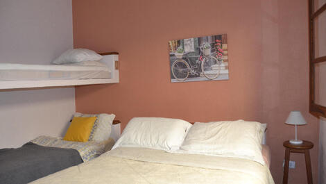 Agradable casa en Ubatuba a sólo 200mts del mar