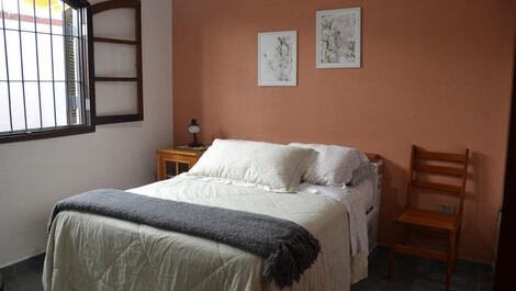 Agradable casa en Ubatuba a sólo 200mts del mar