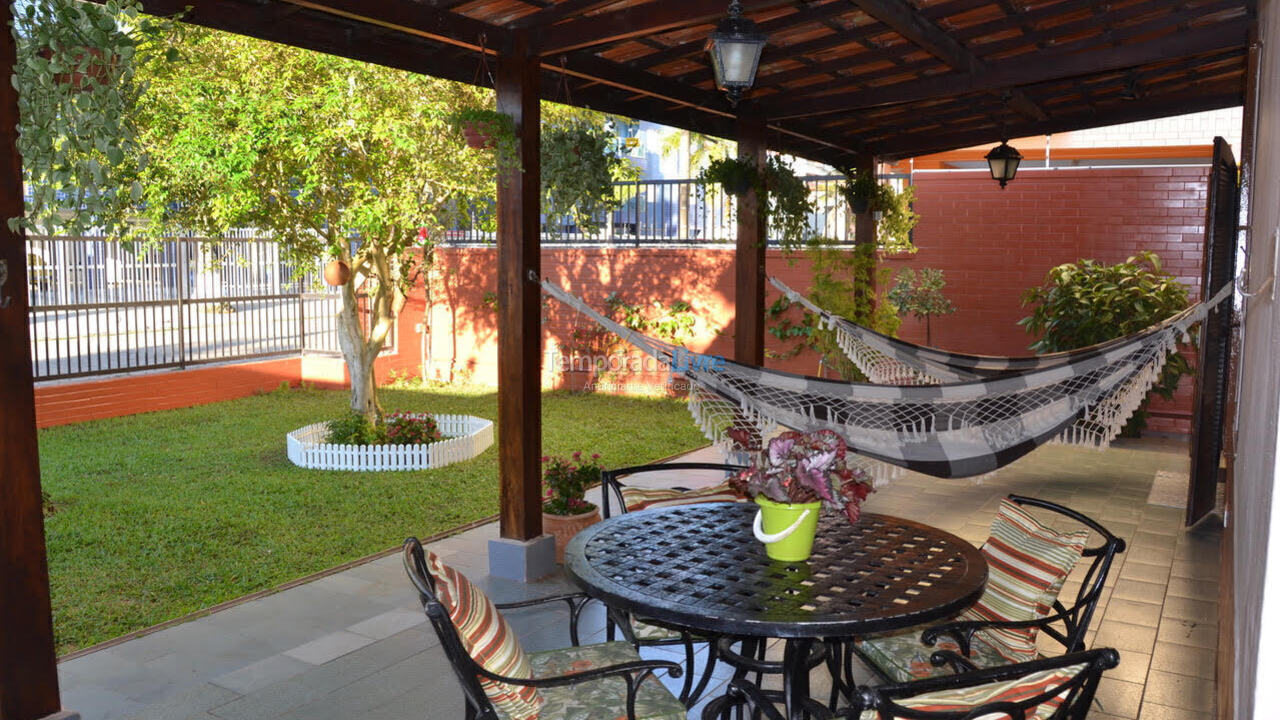 Casa para alquiler de vacaciones em Ubatuba (Praia Grande)