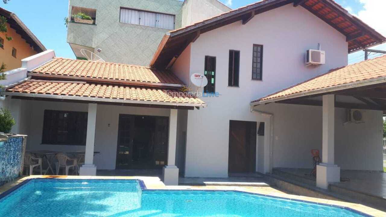 Casa para alquiler de vacaciones em Penha (Armaçao)