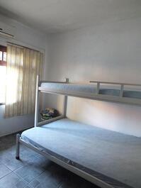 Linda casa con piscina y áreas de ocio