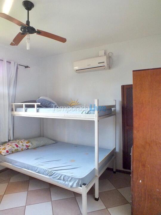 Casa para alquiler de vacaciones em Penha (Armaçao)