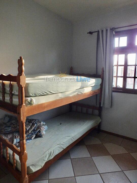 Casa para alquiler de vacaciones em Penha (Armaçao)