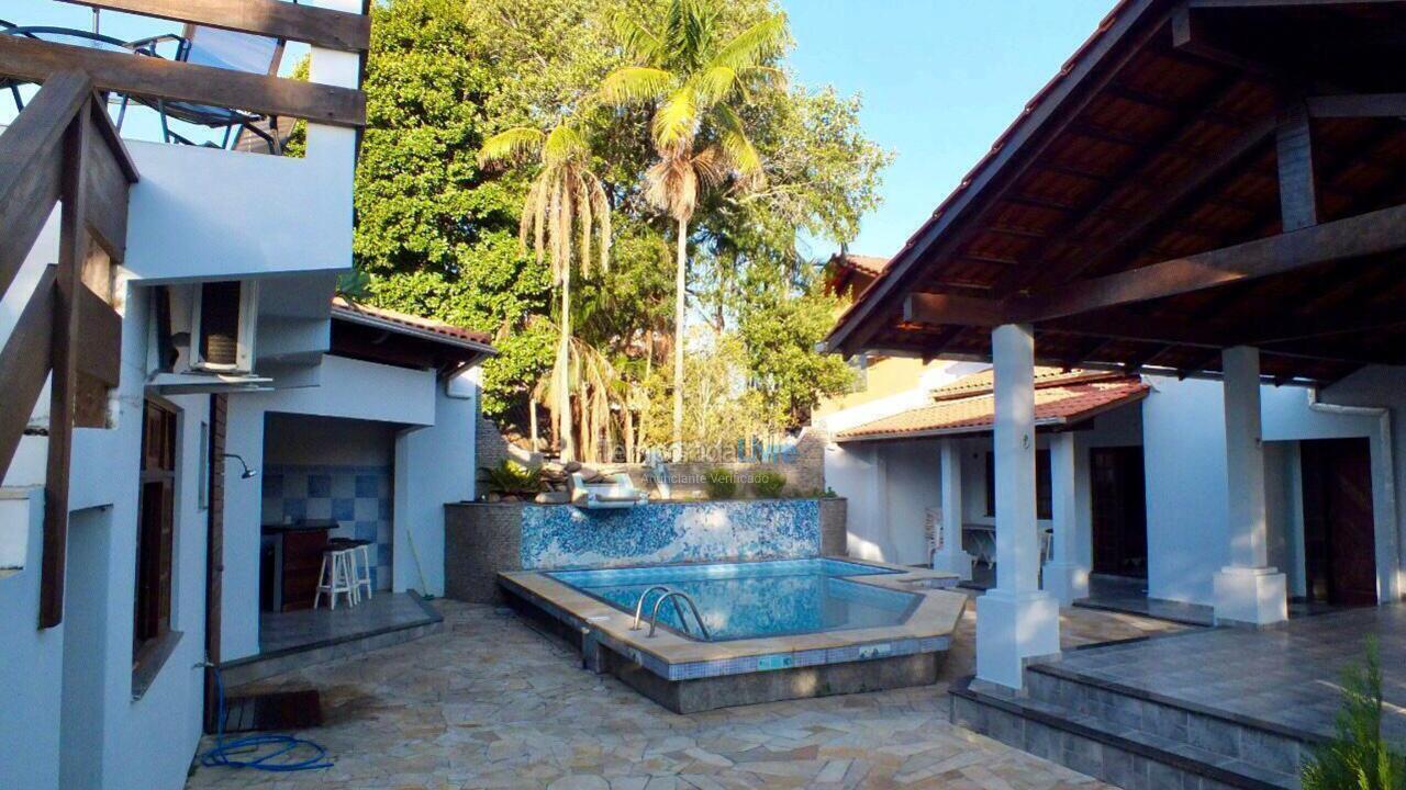 Casa para alquiler de vacaciones em Penha (Armaçao)