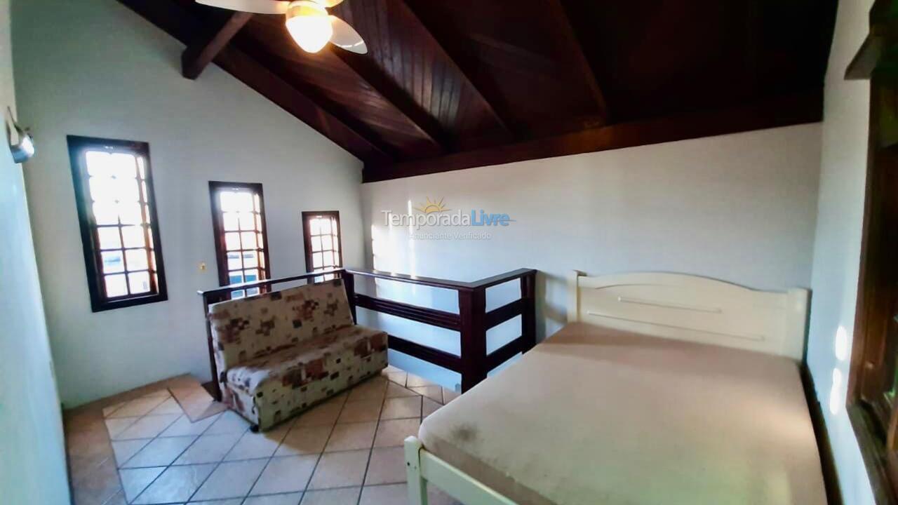 Casa para alquiler de vacaciones em Penha (Armaçao)