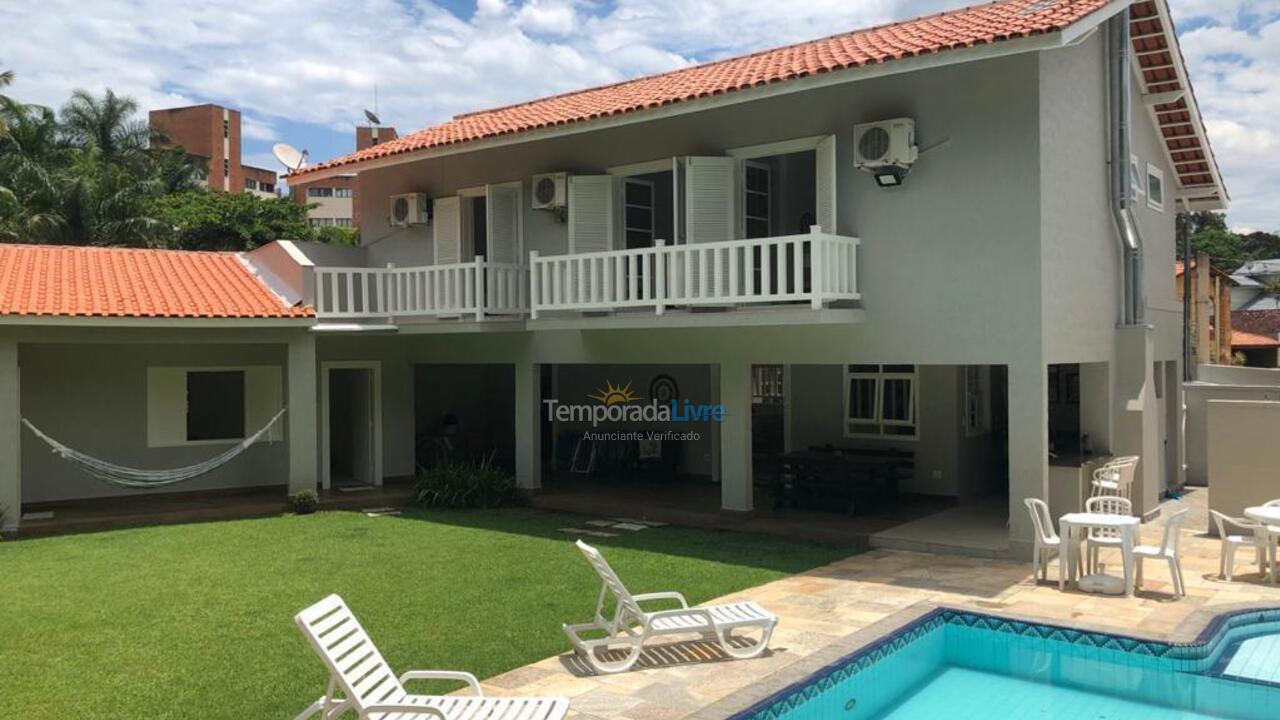 Casa para aluguel de temporada em Bertioga (Riviera de São Lourenço)