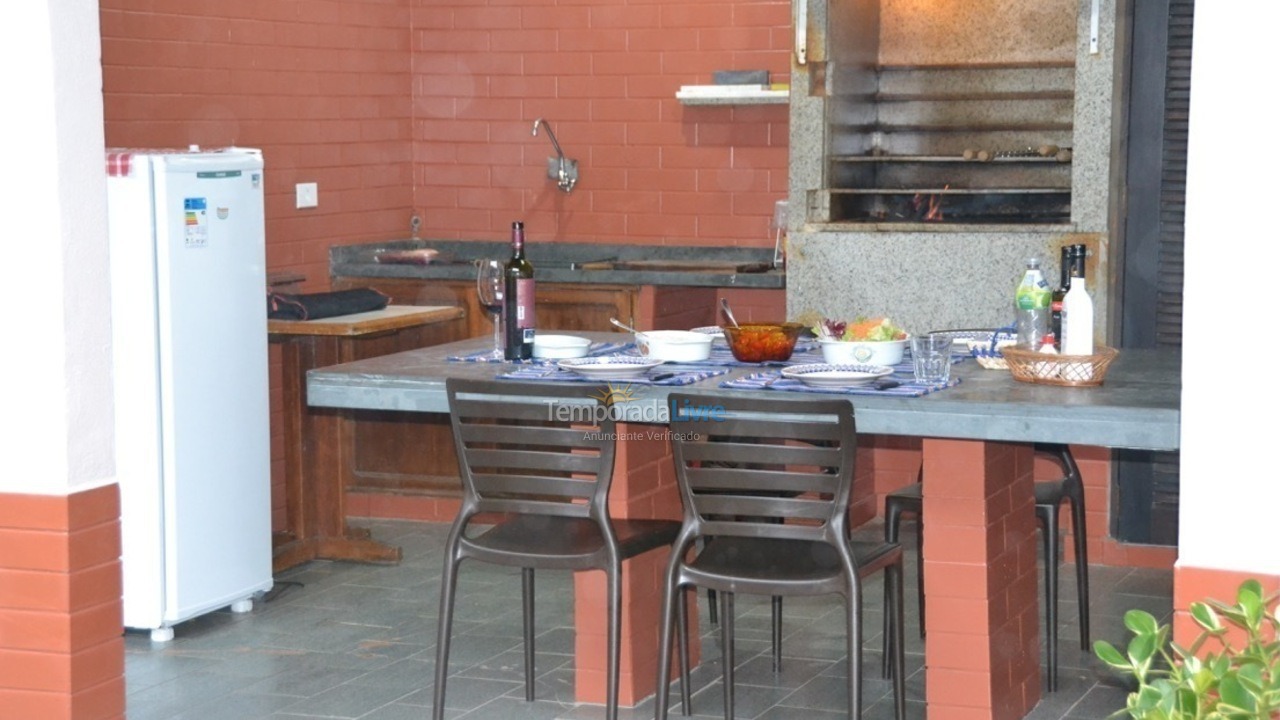 Casa para alquiler de vacaciones em Ubatuba (Praia Grande)