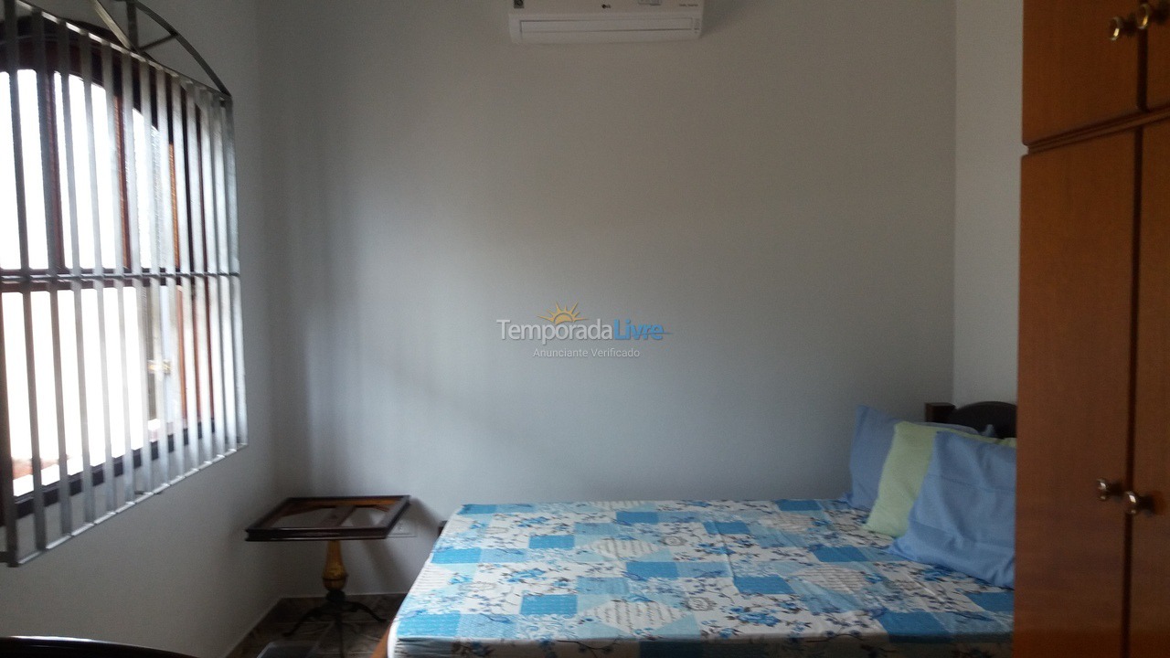 Casa para alquiler de vacaciones em Bertioga (Costa do Sol)