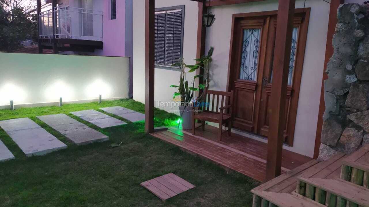 Casa para alquiler de vacaciones em Florianopolis (Campeche)