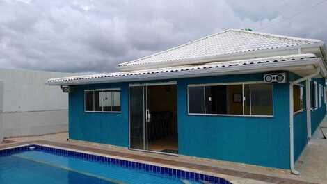 Casa com Piscina