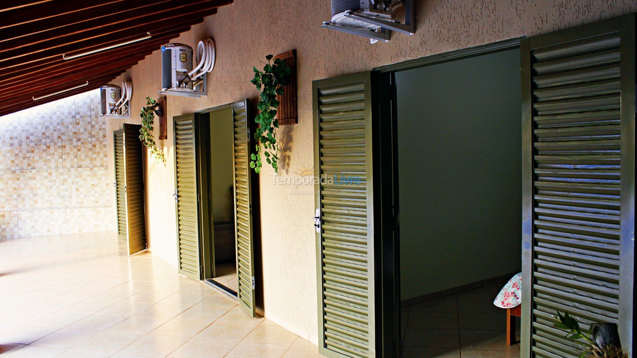 Casa para alquiler de vacaciones em Olímpia (Thermas Dos Laranjais)