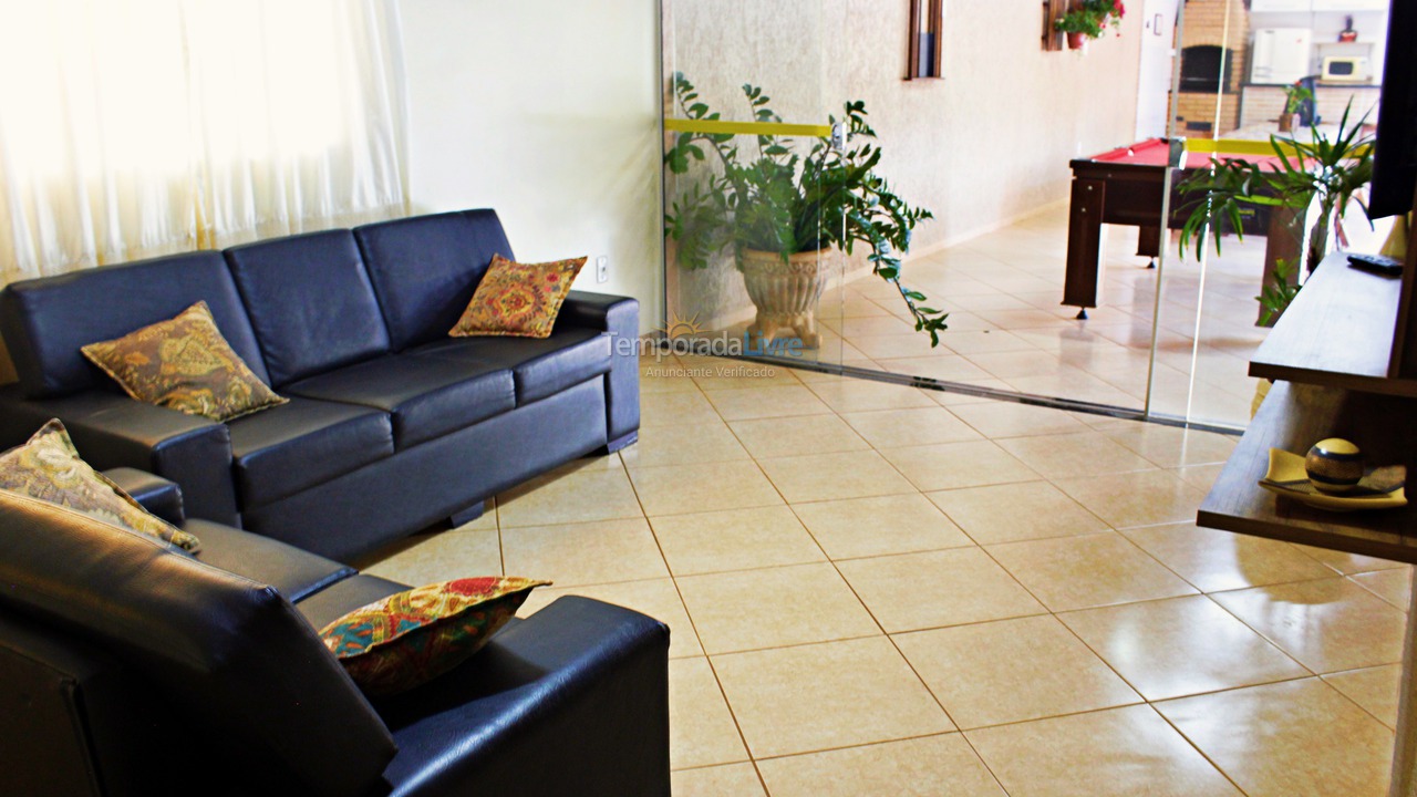 Casa para alquiler de vacaciones em Olímpia (Thermas Dos Laranjais)