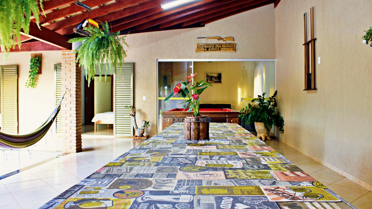 Casa para alquiler de vacaciones em Olímpia (Thermas Dos Laranjais)