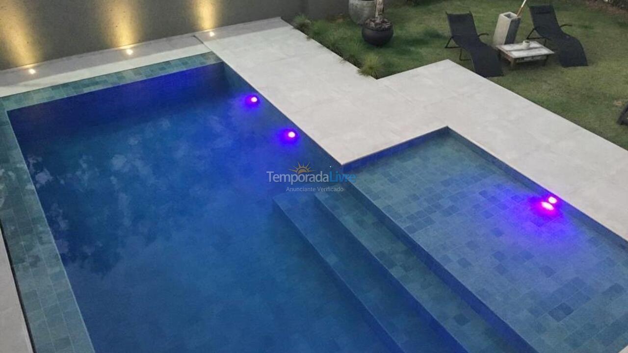 House for vacation rental in Florianopolis (Jurerê Internacional)