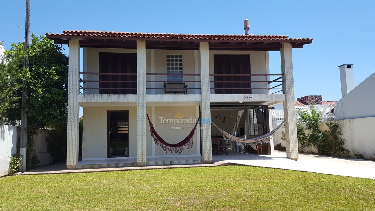 House for vacation rental in Florianópolis (Praia da Daniela)