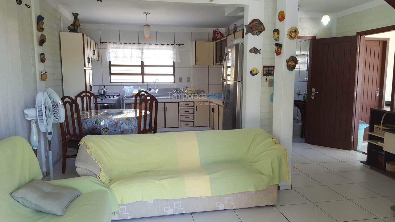 House for vacation rental in Florianópolis (Praia da Daniela)