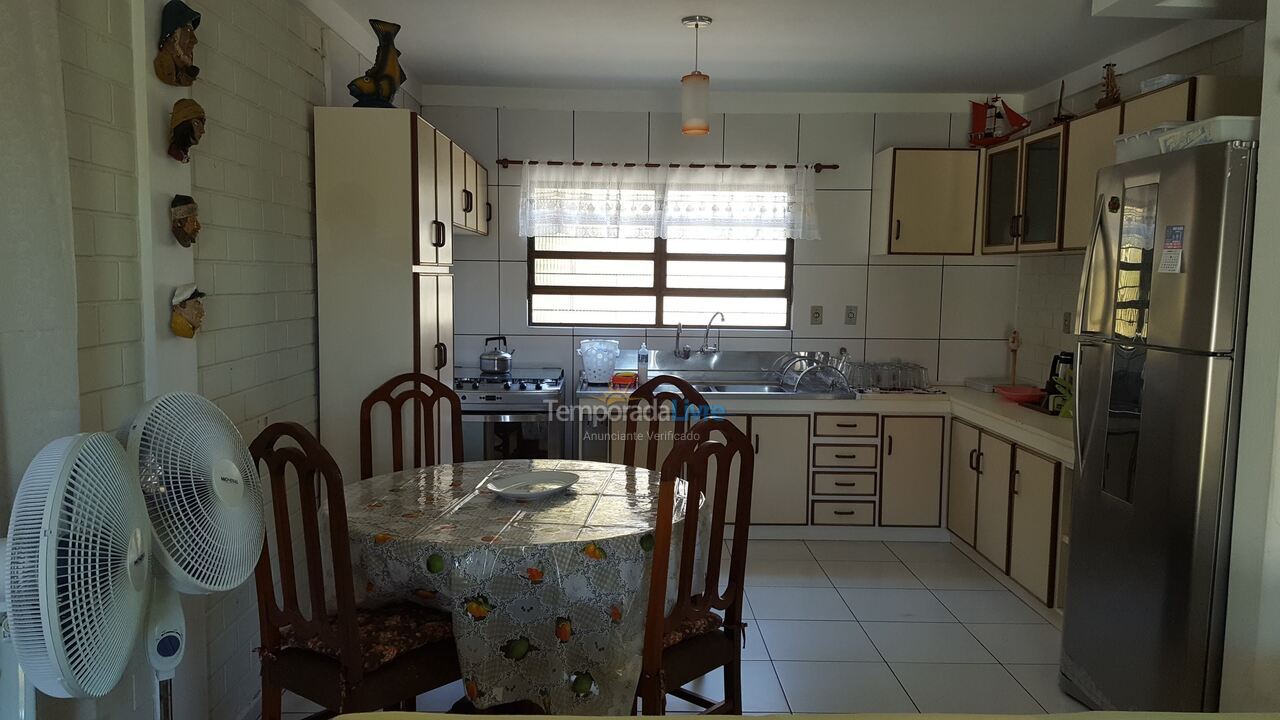 House for vacation rental in Florianópolis (Praia da Daniela)