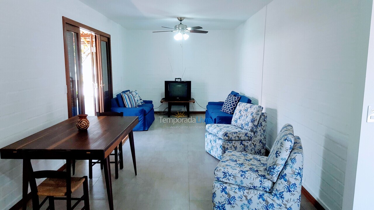 Casa para alquiler de vacaciones em Florianópolis (Praia da Daniela)