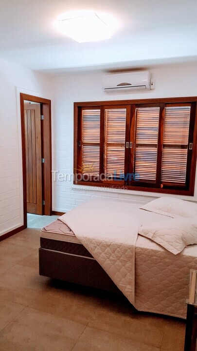 Casa para alquiler de vacaciones em Florianópolis (Praia da Daniela)