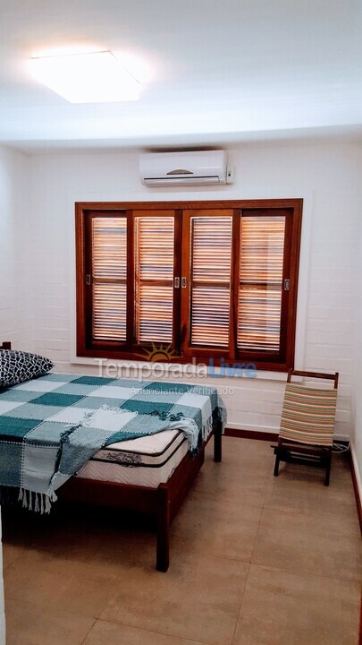 Casa para alquiler de vacaciones em Florianópolis (Praia da Daniela)