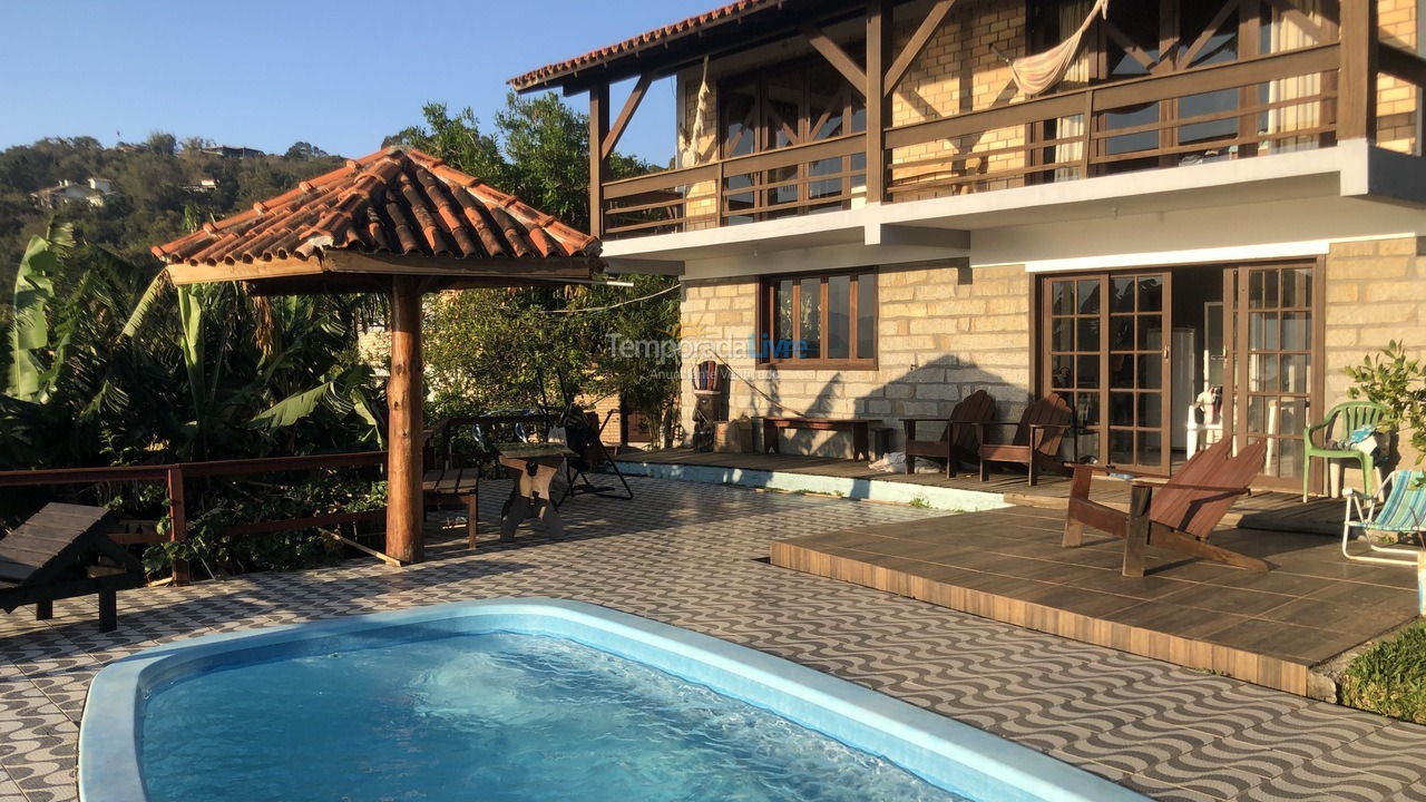 Casa para alquiler de vacaciones em Garopaba (Praia da Ferrugem)