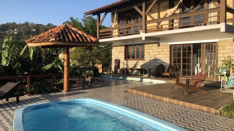 Casa para alugar em Garopaba - Praia da Ferrugem